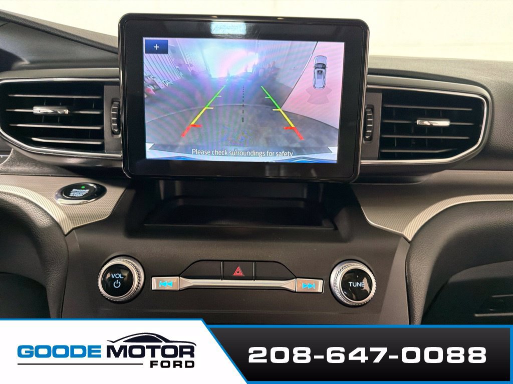Certified 2020 Ford Explorer XLT w/ Equipment Group 202A AWD/4WD image 16
