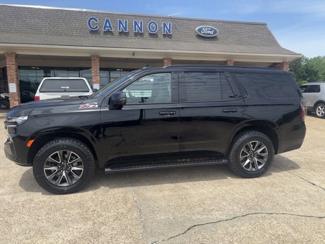 Used 2023 Chevrolet Tahoe Z71 w/ Luxury Package AWD/4WD image 2