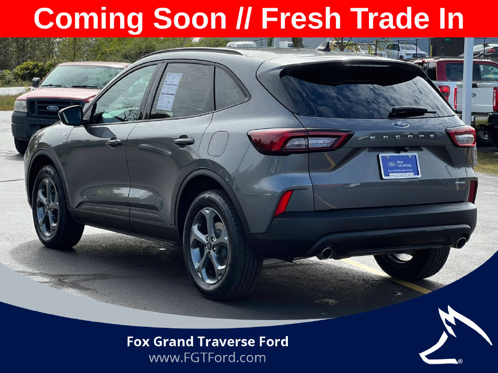 Certified 2025 Ford Escape ST-Line Select AWD/4WD image 44