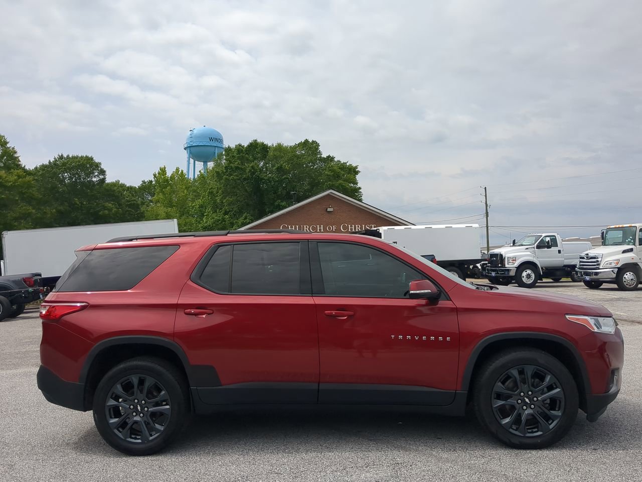 Used 2020 Chevrolet Traverse RS FWD image 2