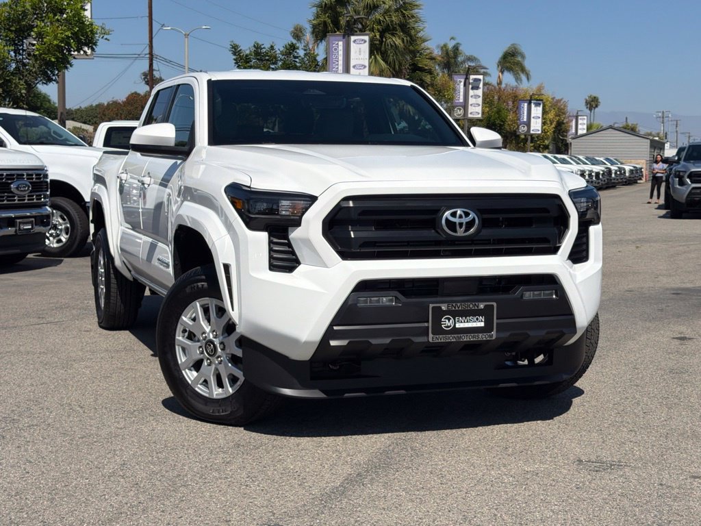 Used 2026 Toyota Tacoma SR5 AWD/4WD image 2