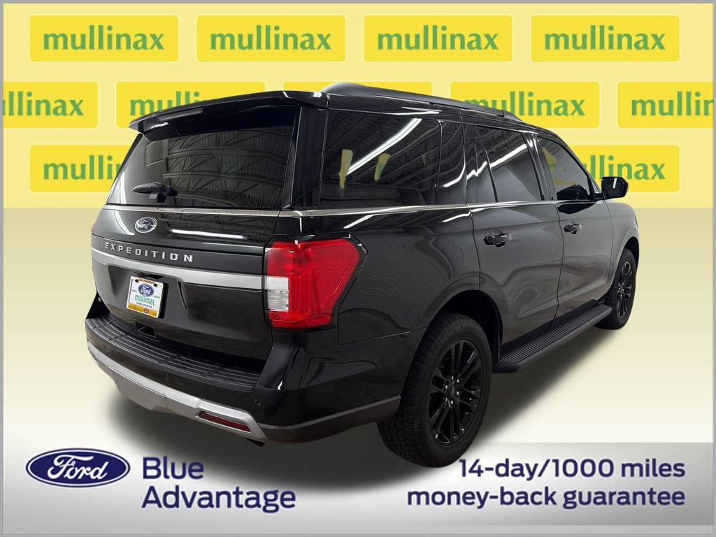 Certified 2024 Ford Expedition XLT RWD image 3