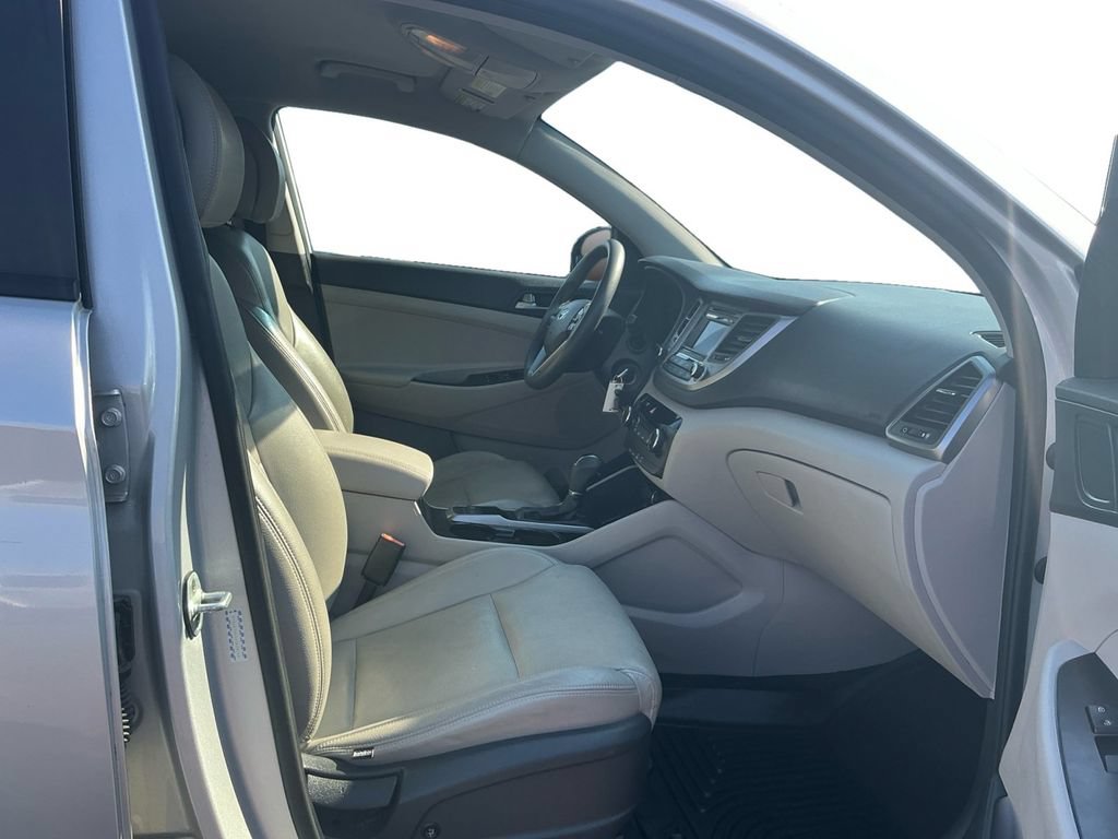 Used 2017 Hyundai Tucson SE w/ Cargo Package FWD image 22