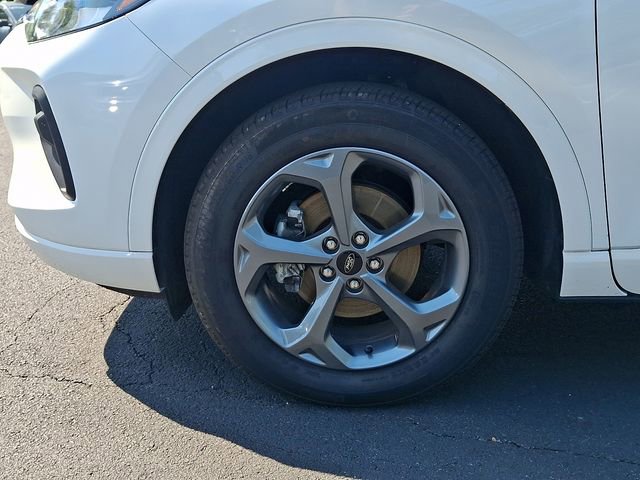Certified 2023 Ford Escape ST-Line AWD/4WD image 32
