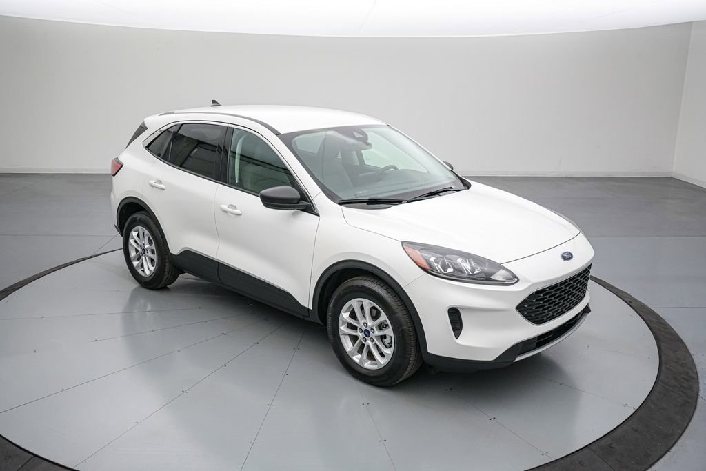 Certified 2022 Ford Escape SE w/ Convenience Package AWD/4WD image 3