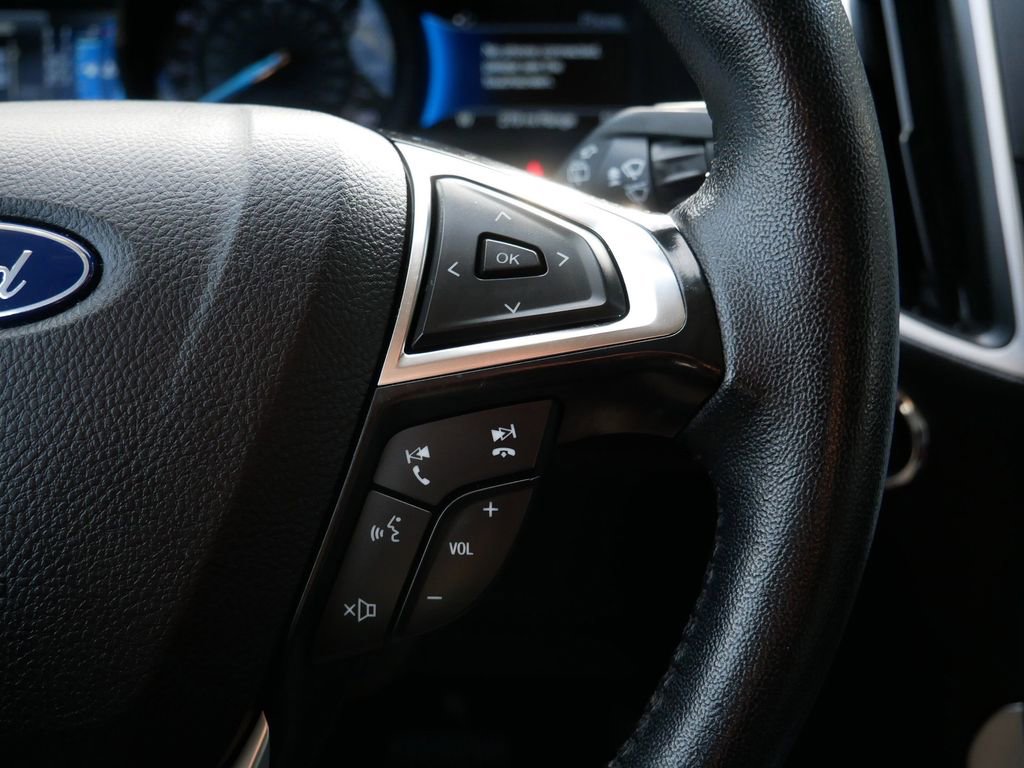 Certified 2024 Ford Edge SEL image 18