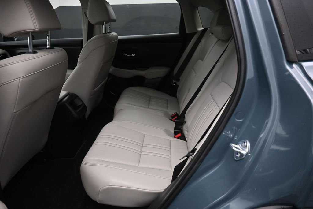 Used 2026 Honda HR-V EX-L image 2
