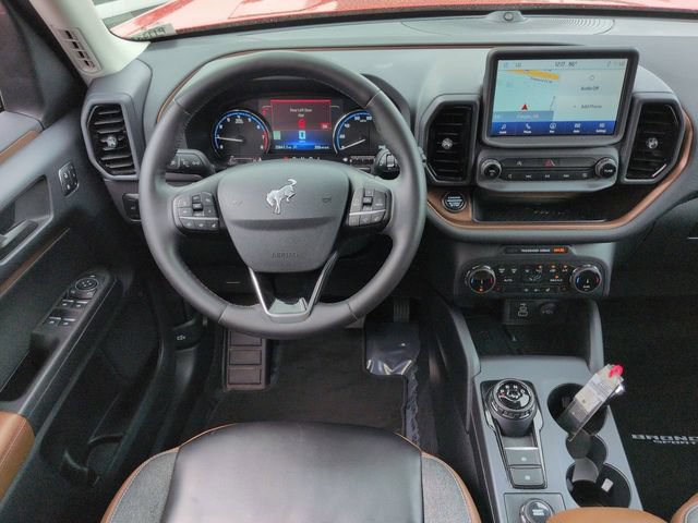 Certified 2024 Ford Bronco Sport Outer Banks w/ Tech Package AWD/4WD image 18
