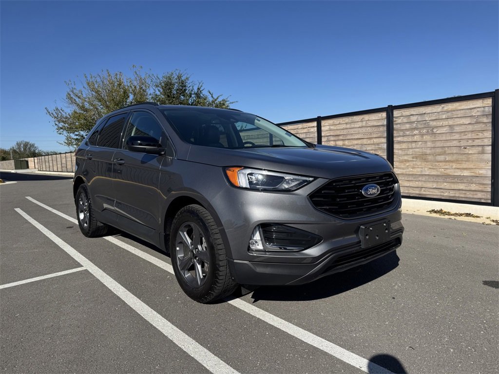 Certified 2022 Ford Edge SEL w/ Sport Appearance Package image 7