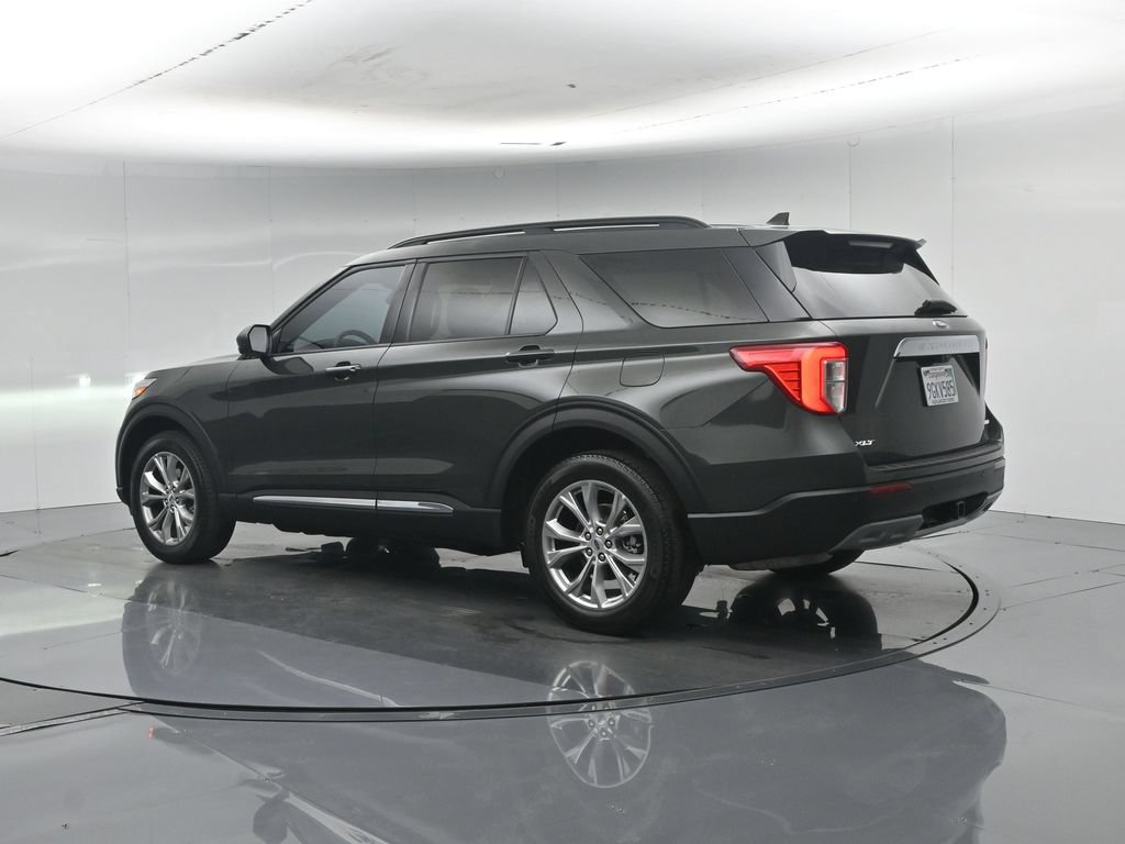 Certified 2023 Ford Explorer XLT w/ Equipment Group 202A AWD/4WD image 6