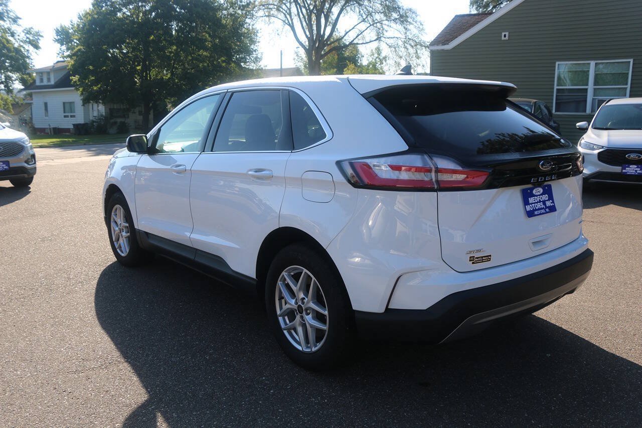 Certified 2024 Ford Edge SEL AWD/4WD image 5