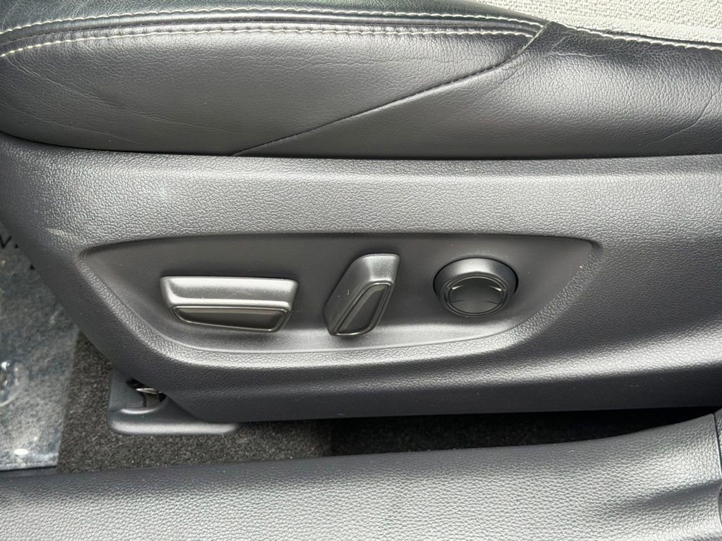 Used 2019 Toyota Corolla XSE w/ Carpet Mat Package FWD image 20