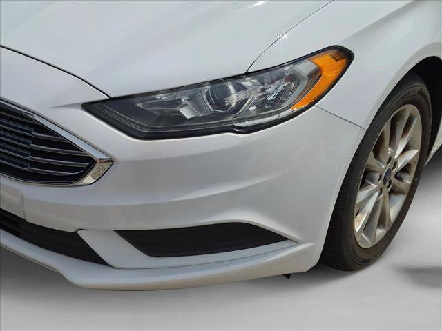 Certified 2017 Ford Fusion SE FWD image 13