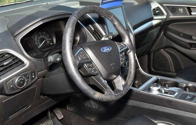 Certified 2023 Ford Edge SEL w/ Convenience Package AWD/4WD image 10