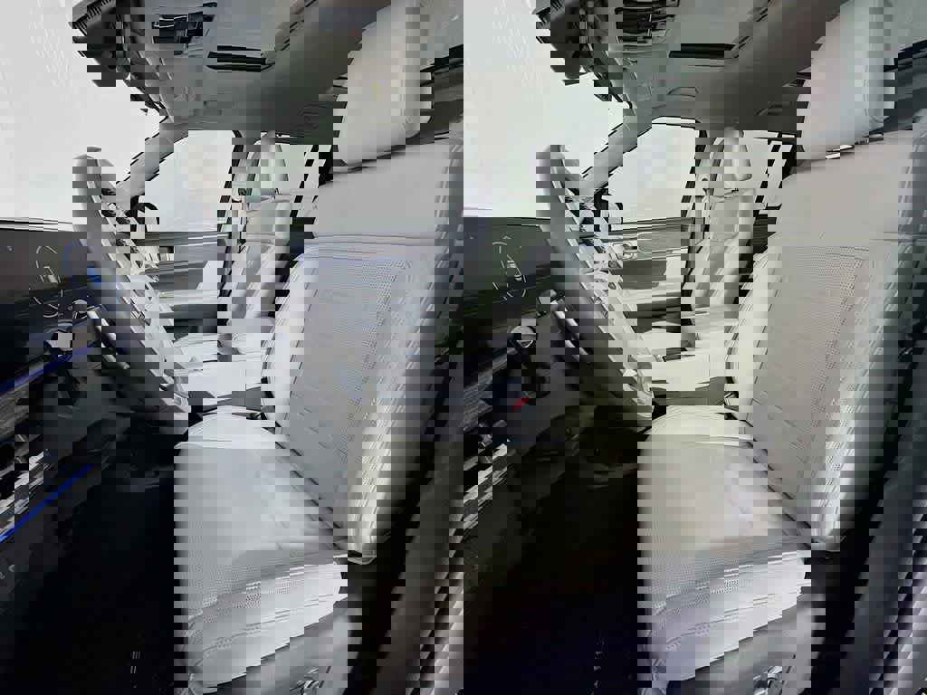 Used 2025 Hyundai Santa Fe Calligraphy image 15