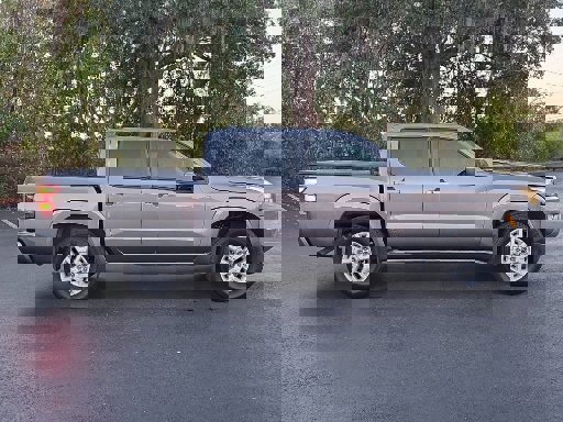 Used 2023 Nissan Frontier SV w/ SV Convenience Package image 9