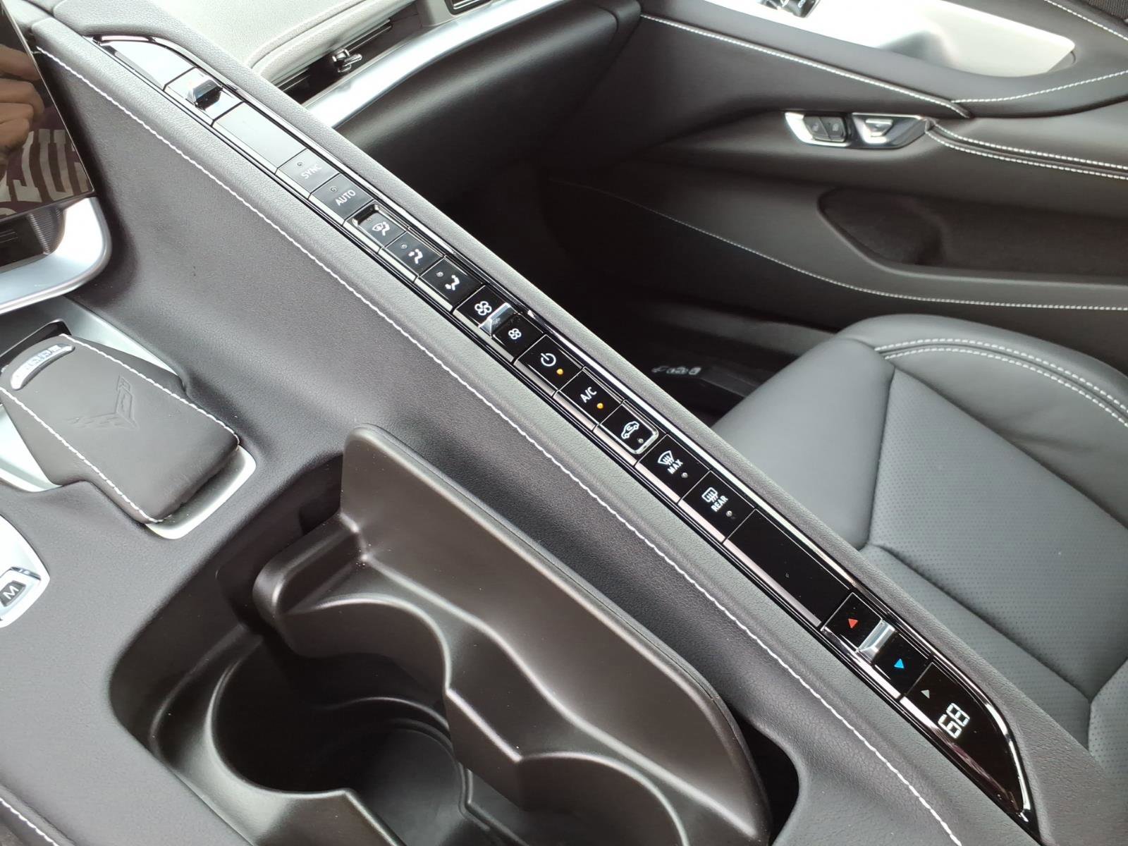 Used 2024 Chevrolet Corvette Stingray w/ Battery Protection Package image 19