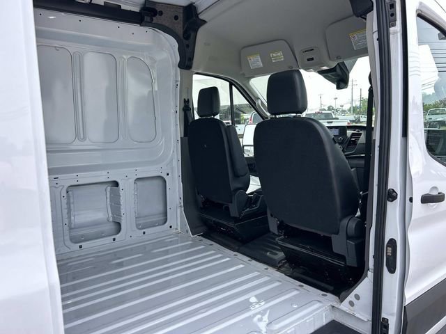 Certified 2022 Ford Transit 150 Medium Roof RWD image 18