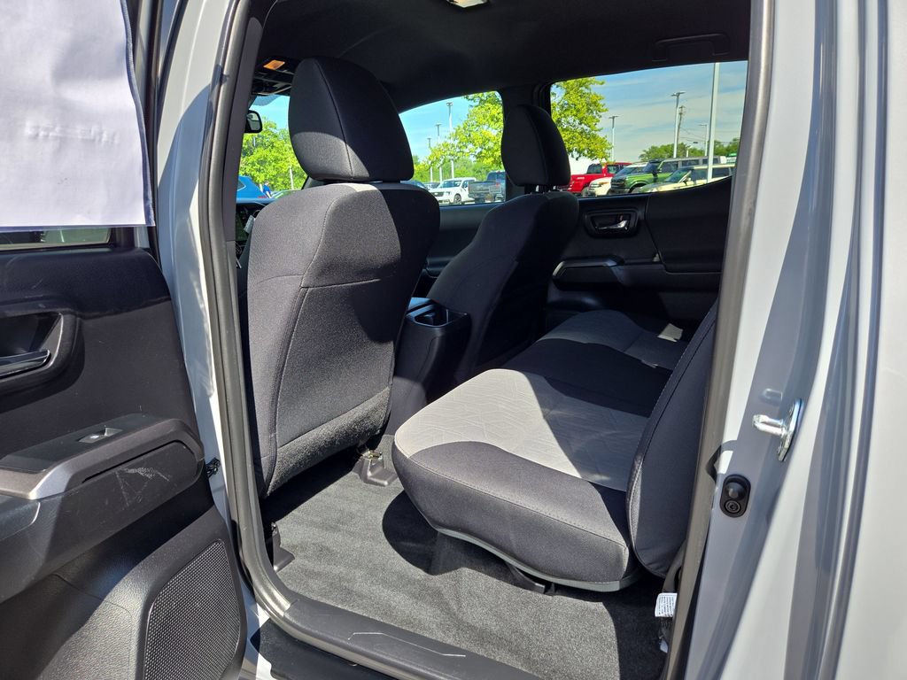 Used 2021 Toyota Tacoma TRD Off-Road AWD/4WD image 25