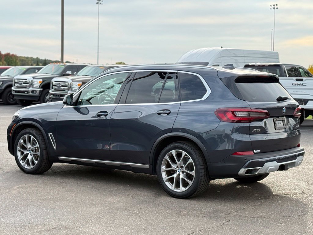 Used 2021 BMW X5 xDrive40i w/ Convenience Package AWD/4WD image 39