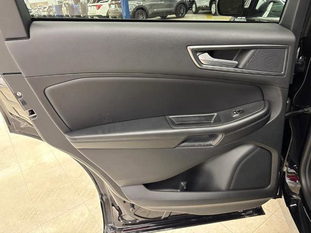 Certified 2024 Ford Edge SE image 13