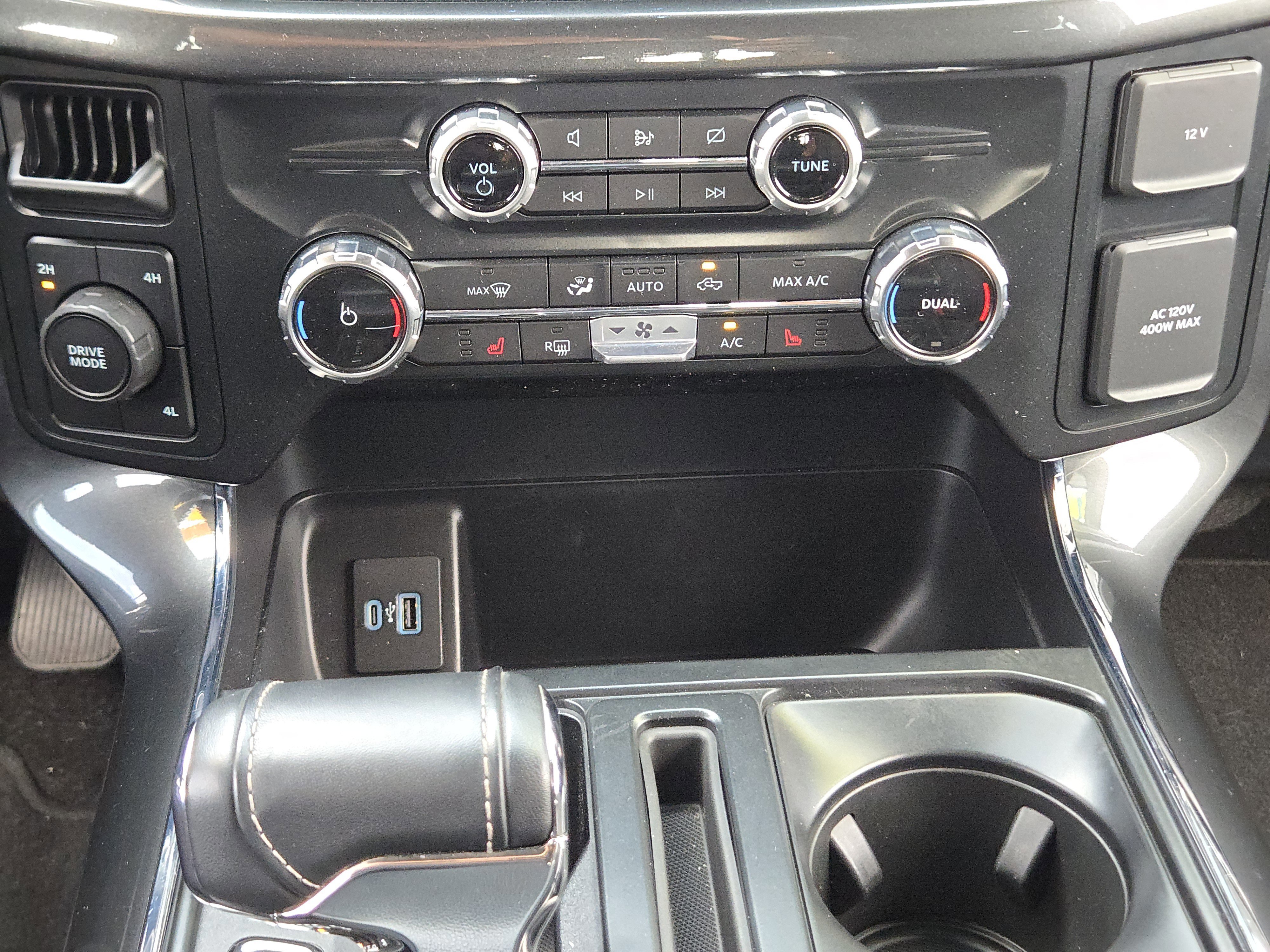 Certified 2022 Ford F150 XLT w/ Equipment Group 302A High image 20