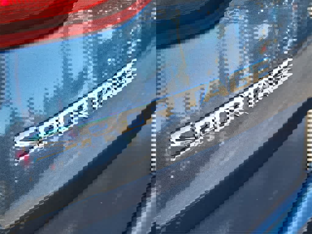 Used 2017 Kia Sportage LX image 6