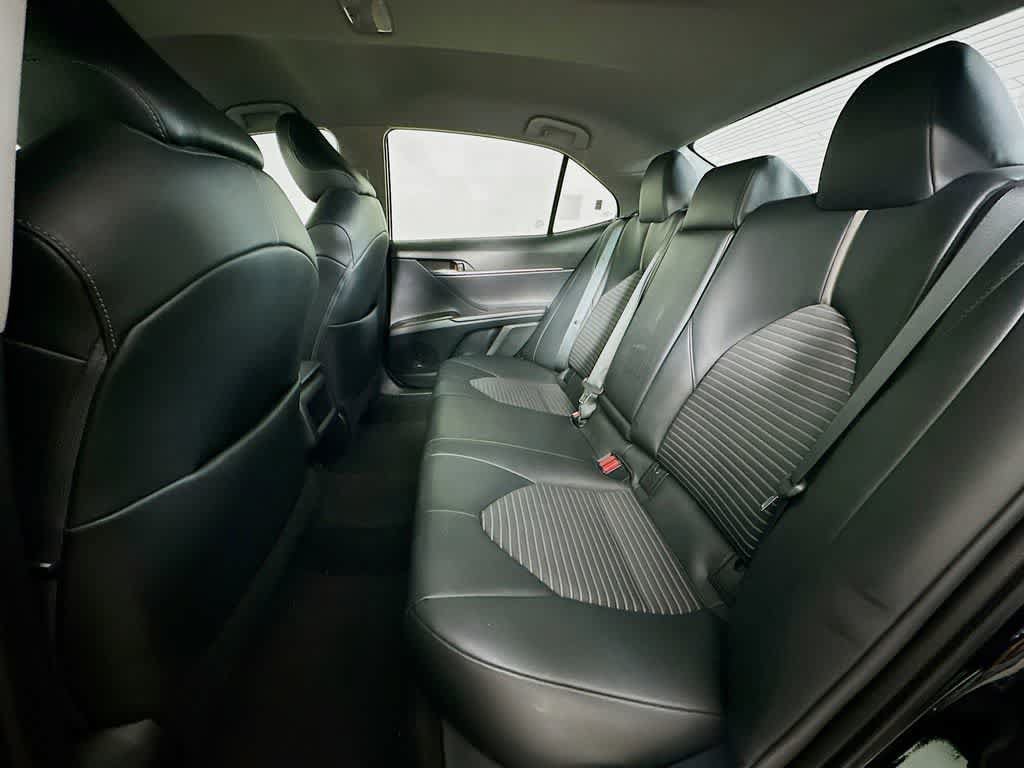 Used 2021 Toyota Camry SE FWD image 13