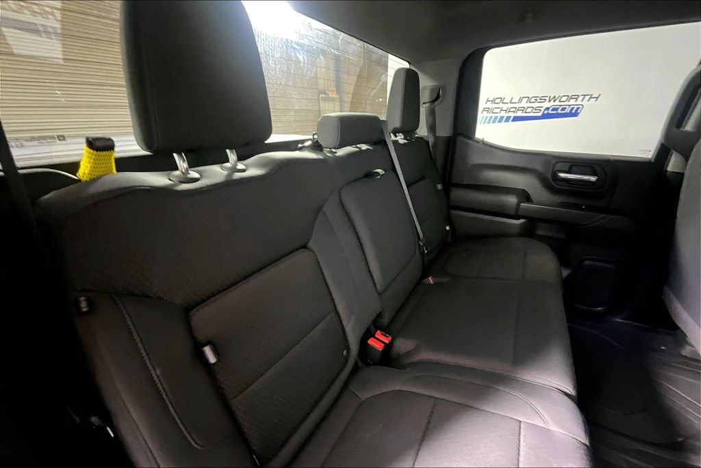Used 2019 Chevrolet Silverado 1500 Custom w/ Custom Max Trailering Package AWD/4WD image 18