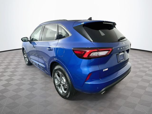 Certified 2023 Ford Escape ST-Line w/ Tech Pack #1 AWD/4WD image 9