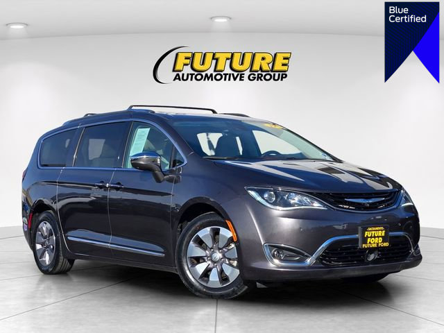 Used 2019 Chrysler Pacifica Limited w/ Advanced Safetytec Group image 1