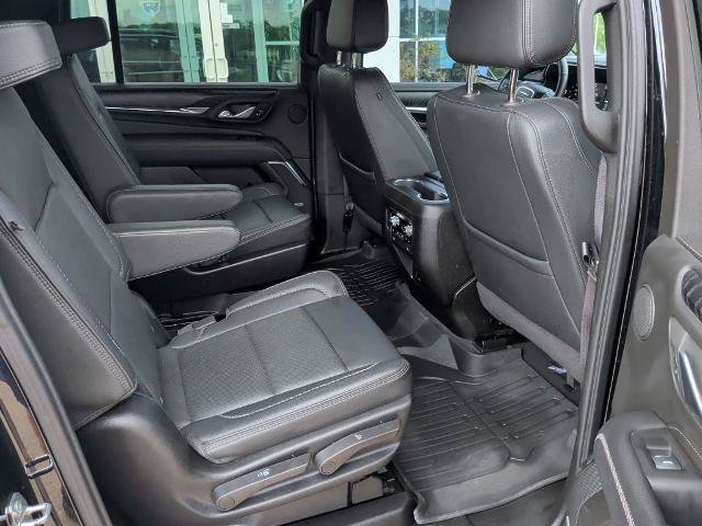 Used 2024 GMC Yukon XL Denali RWD image 18