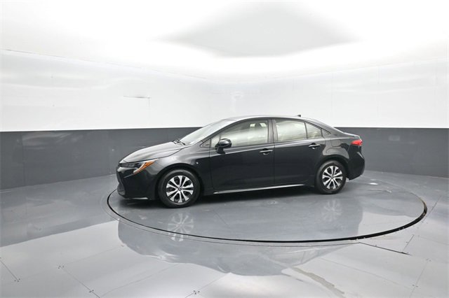 Used 2022 Toyota Corolla LE image 4