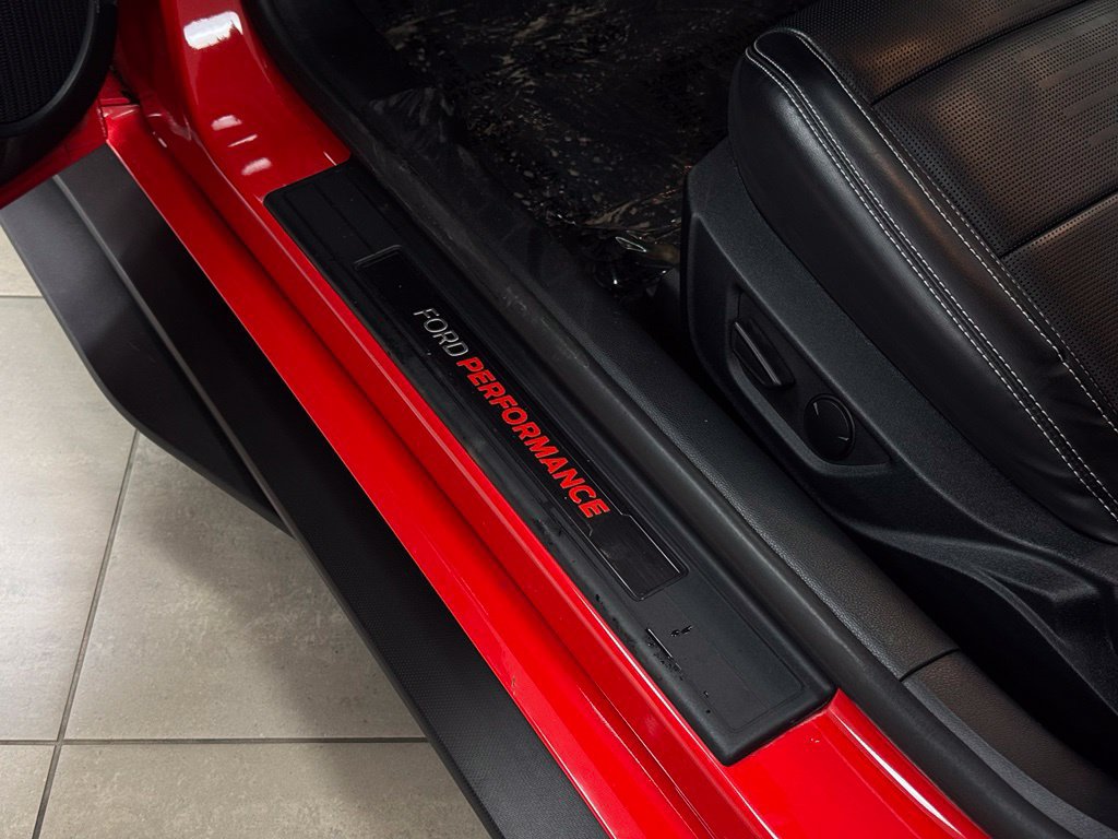 Certified 2021 Ford Mustang Shelby GT500 w/ Technology Package RWD image 11