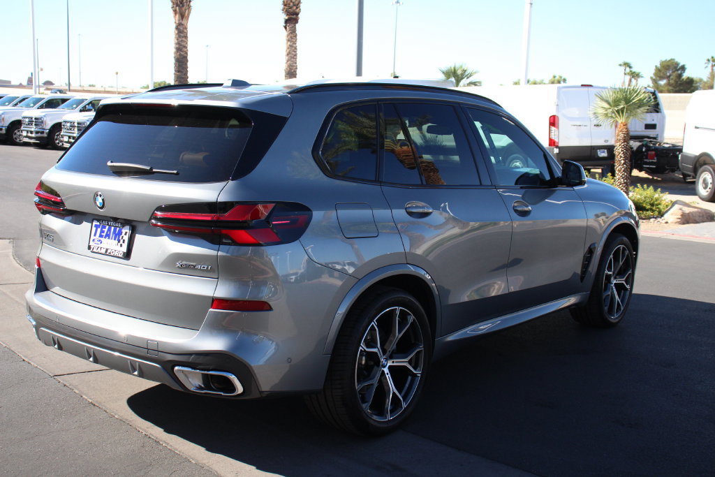 Used 2026 BMW X5 xDrive40i w/ M Sport Package AWD/4WD image 8