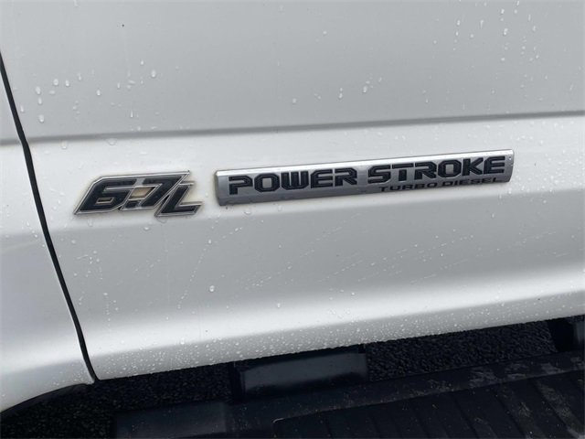 Certified 2022 Ford F350 Lariat w/ Black Appearance Package image 19