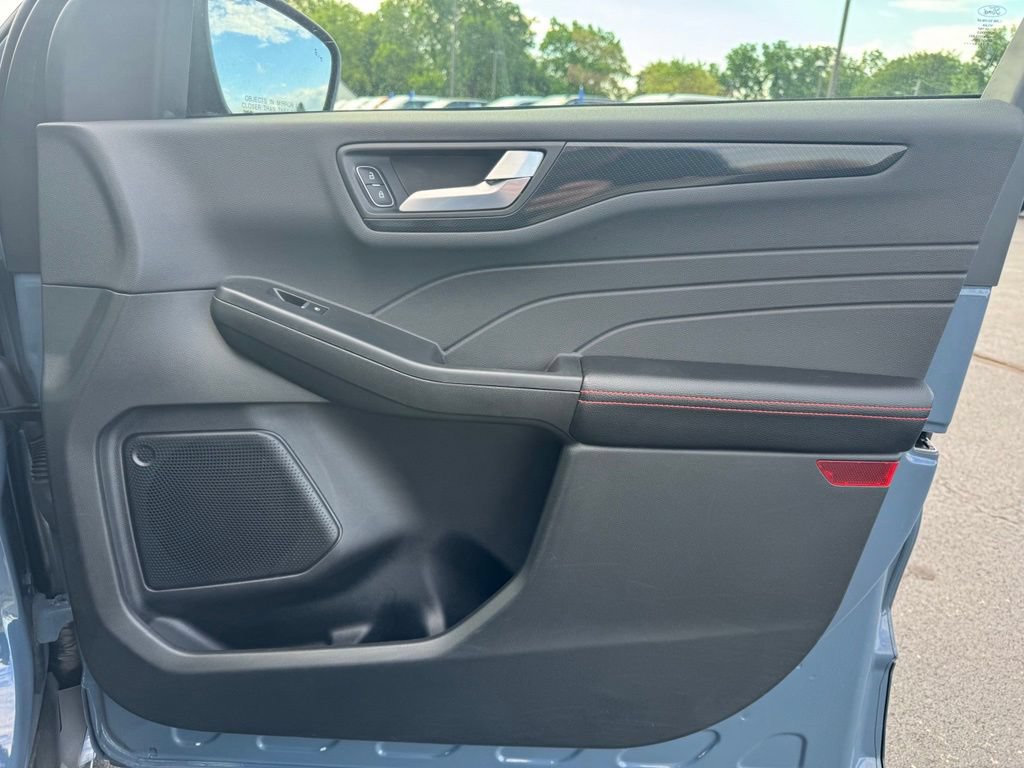 Certified 2024 Ford Escape ST-Line w/ Tech Pack #1 FWD image 15