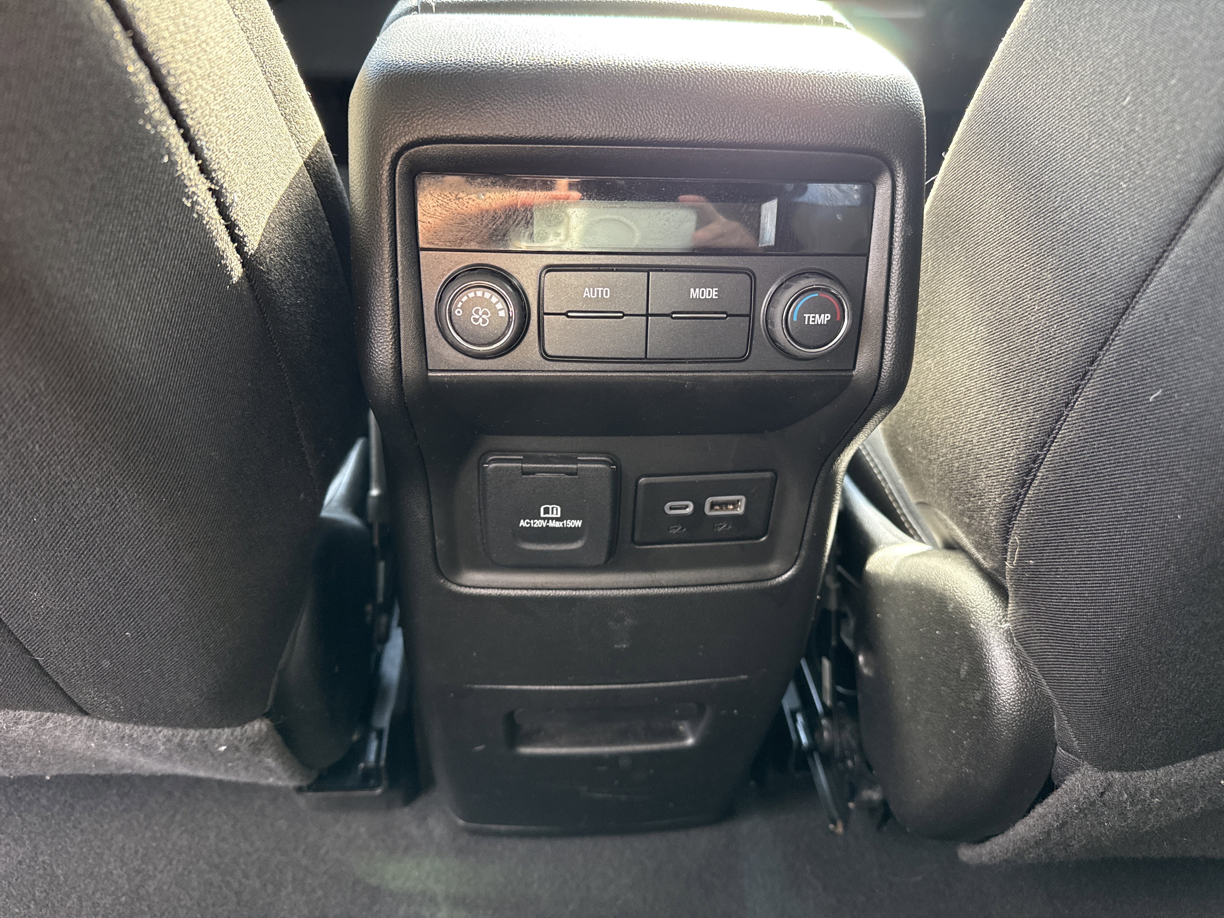 Used 2023 GMC Acadia SLE w/ Driver Convenience Package FWD image 15
