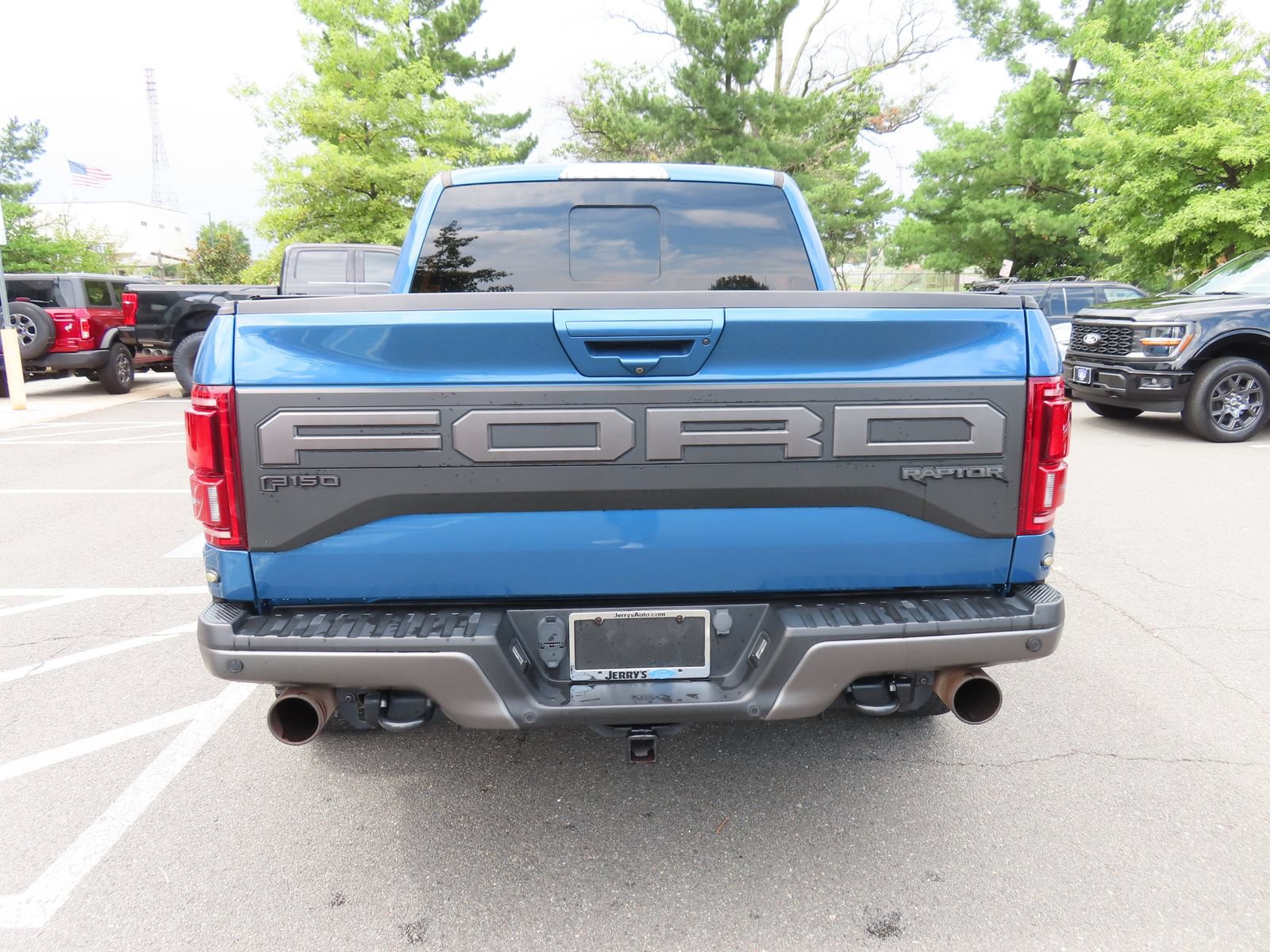 Certified 2019 Ford F150 Raptor w/ Equipment Group 802A Luxury AWD/4WD image 6