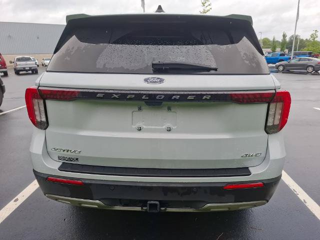 Certified 2025 Ford Explorer Active w/ Active Comfort Package AWD/4WD image 6