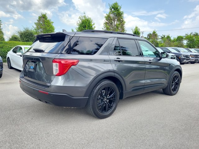 Certified 2020 Ford Explorer XLT RWD image 7