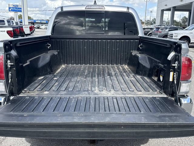Used 2022 Toyota Tacoma TRD Off-Road image 13