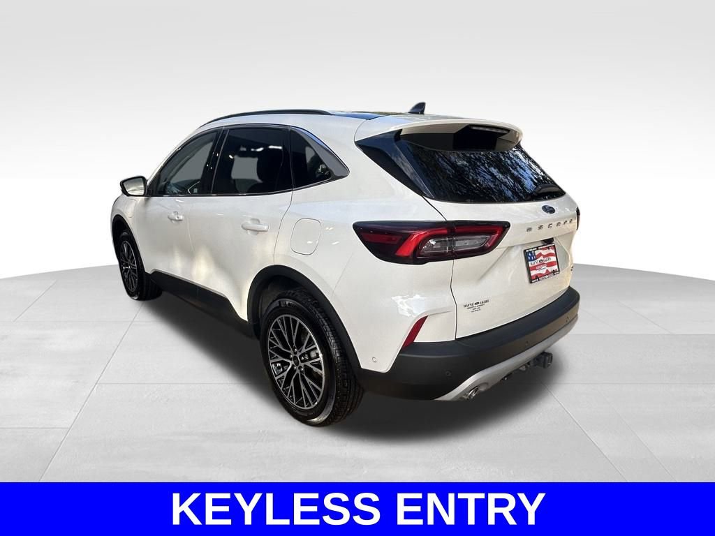 Certified 2024 Ford Escape SE w/ PHEV Premium Package FWD image 7