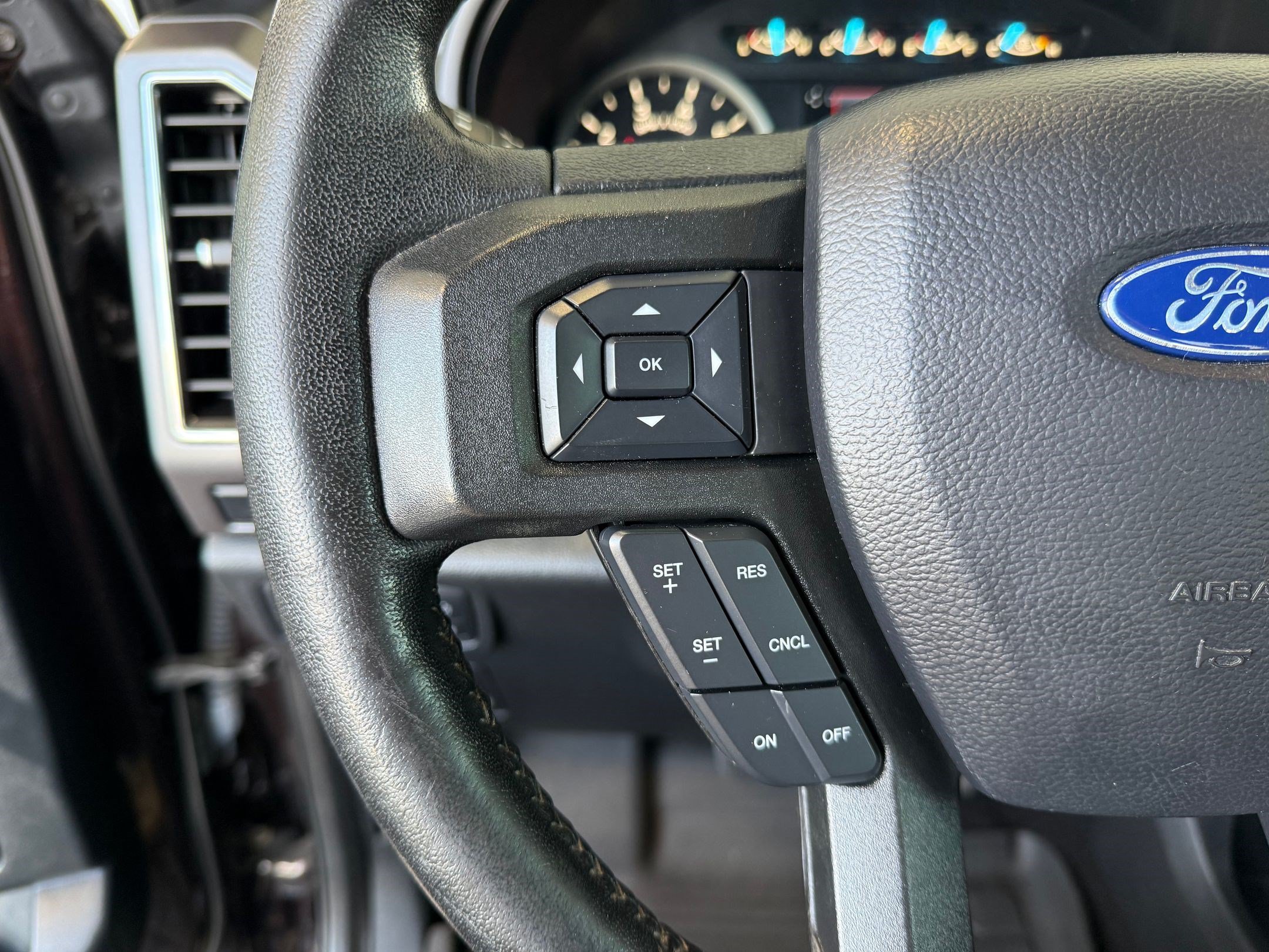 Certified 2019 Ford F150 XLT w/ Equipment Group 302A Luxury AWD/4WD image 16