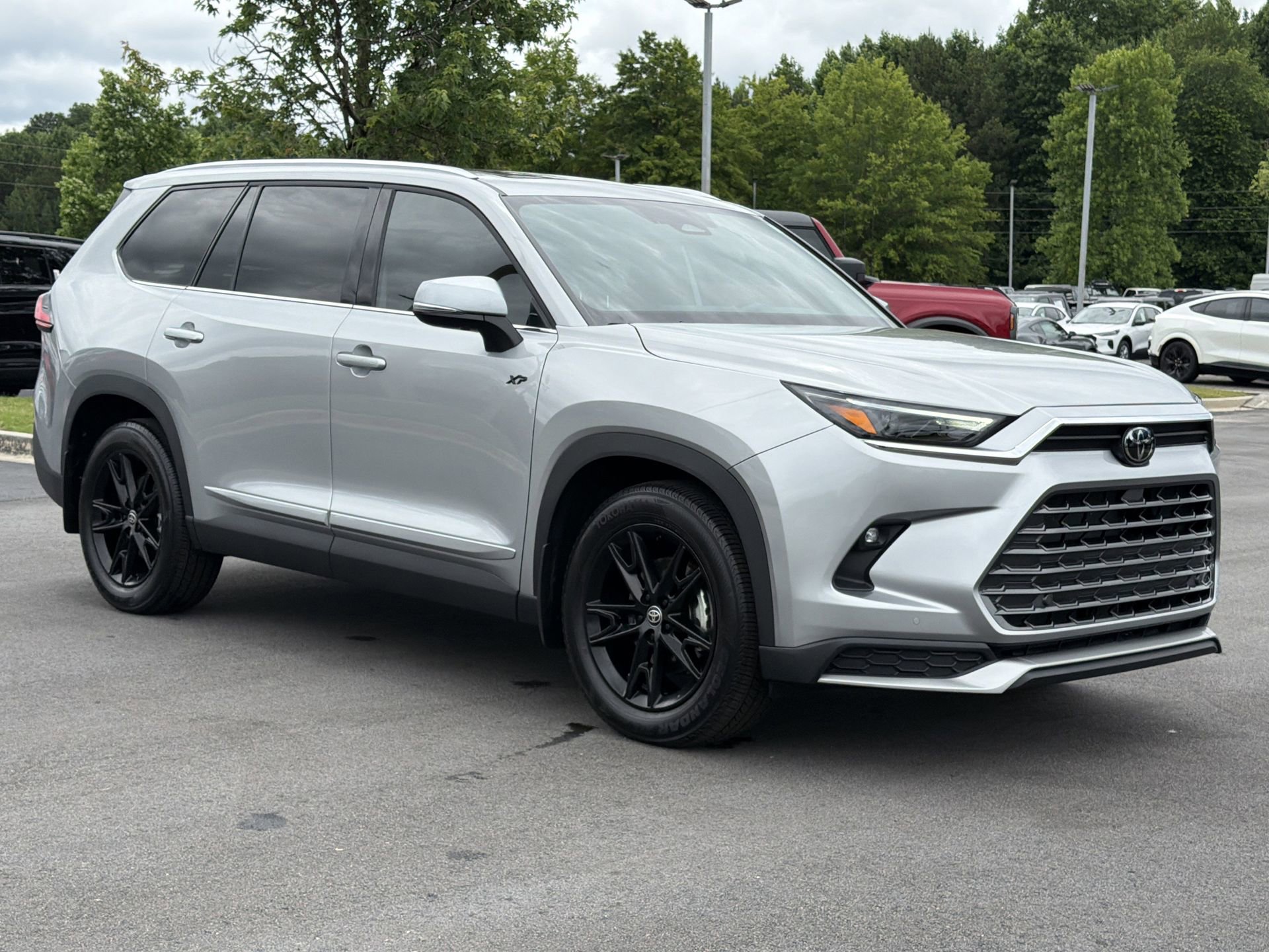 Used 2024 Toyota Grand Highlander AWD Hybrid image 31