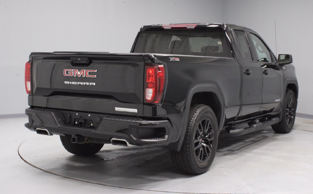 Used 2023 GMC Sierra 1500 Elevation AWD/4WD image 10