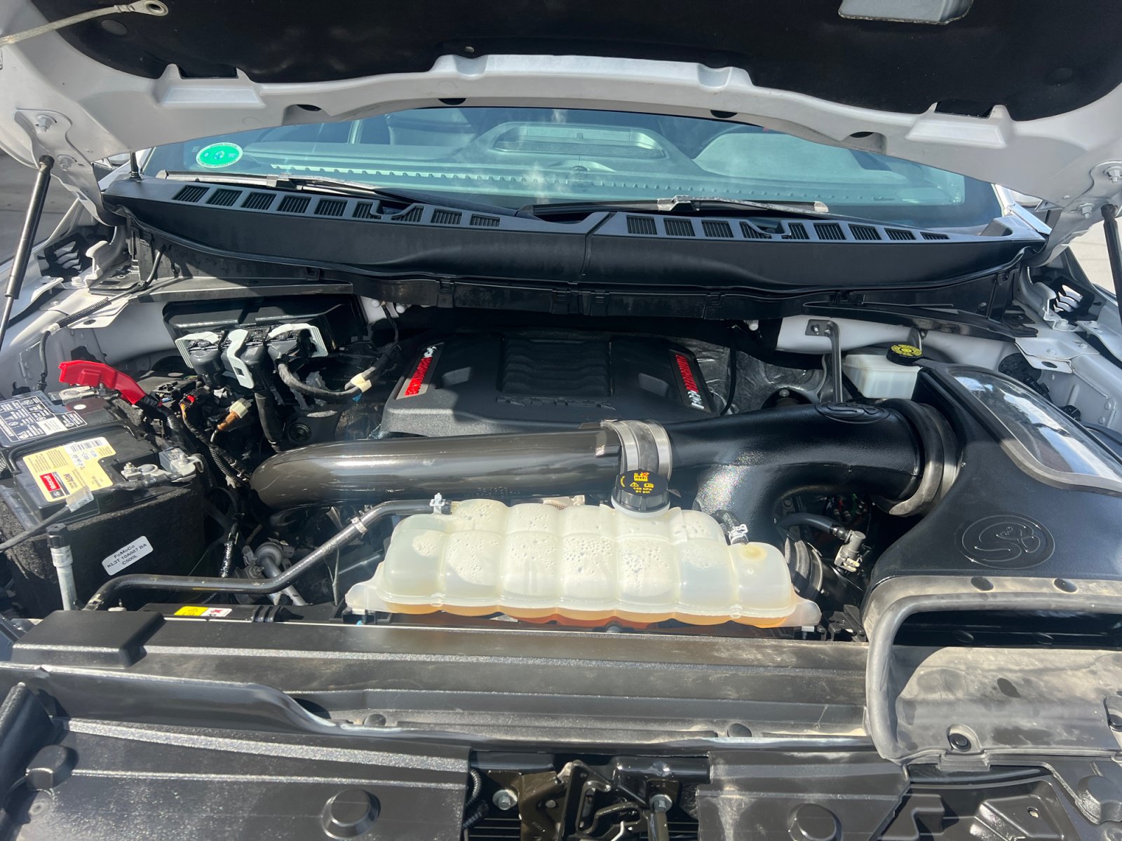 Certified 2022 Ford F150 Raptor w/ Raptor 37 Performance Package AWD/4WD image 29