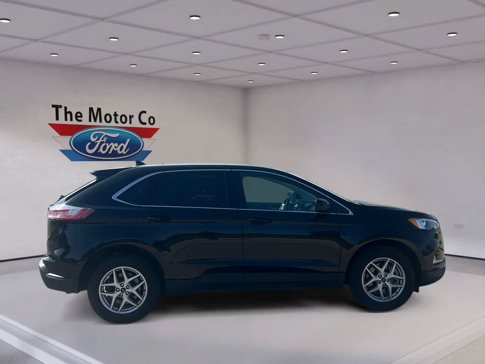 Certified 2023 Ford Edge SEL w/ Convenience Package AWD/4WD image 4