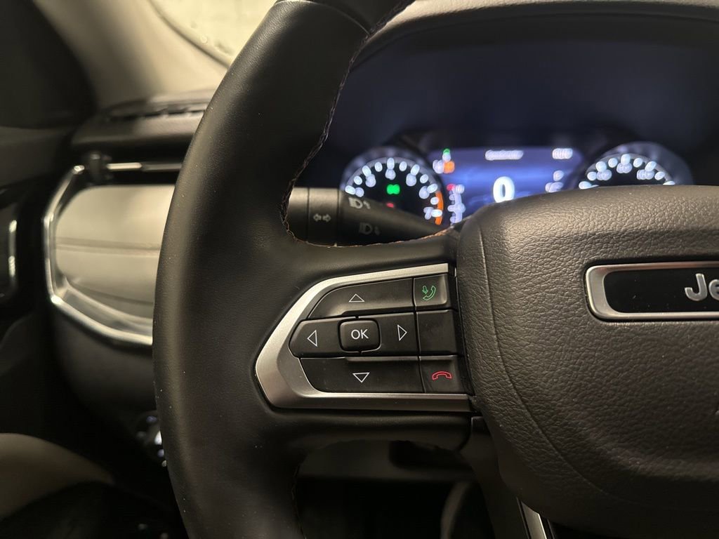 Used 2022 Jeep Compass Limited image 39