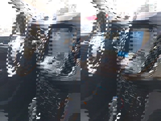 Certified 2019 Ford Escape SE image 25